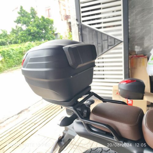 Lên baga và thùng Givi B27NX cho PG-1 