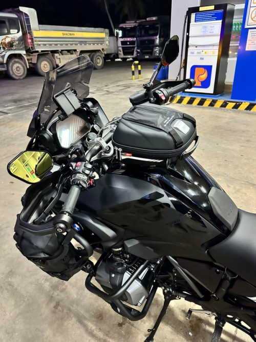 Lên túi bình xăng ST602 cho xe BMW GS1250