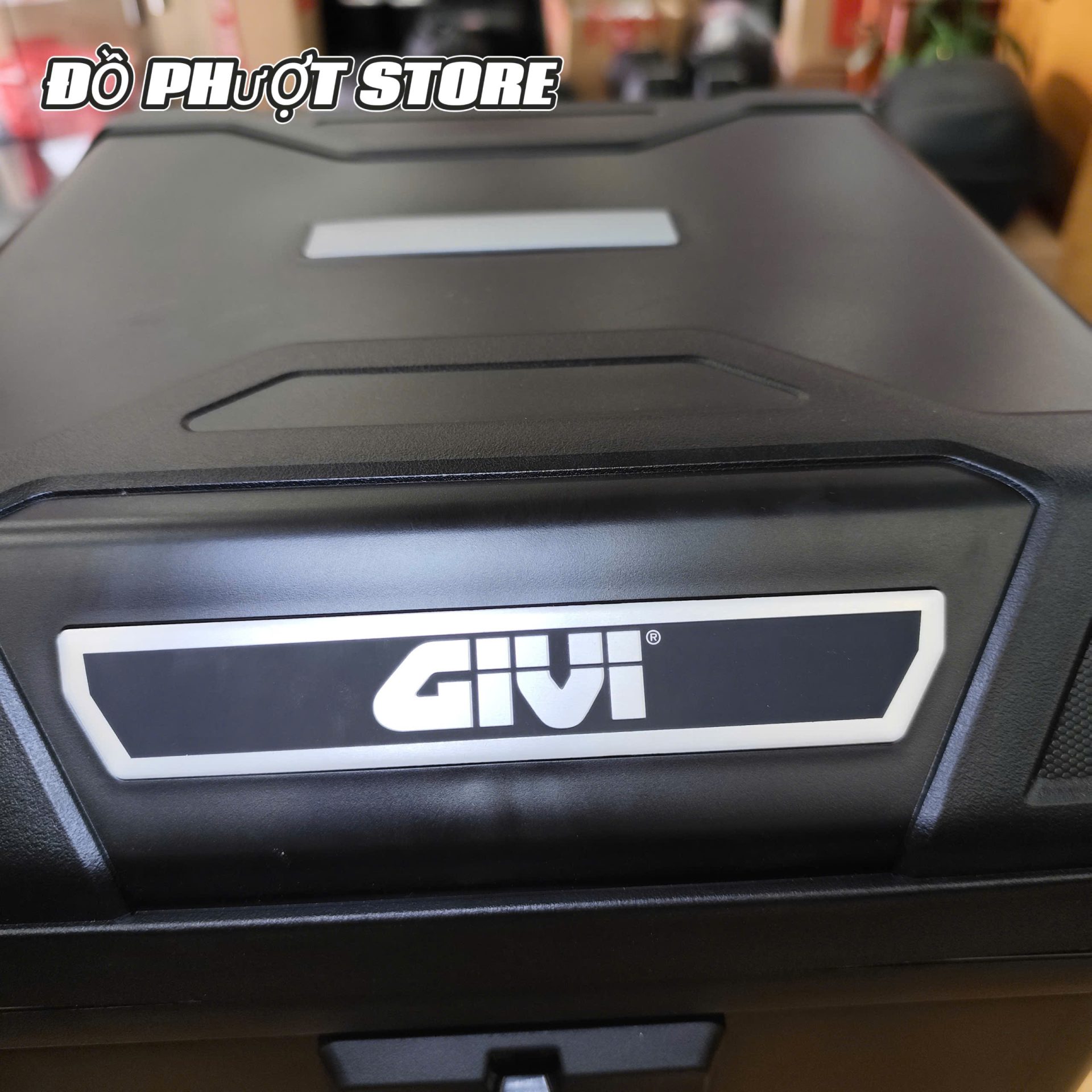 thung-givi-u37n Thùng Givi U37N dung tích 37 lít.