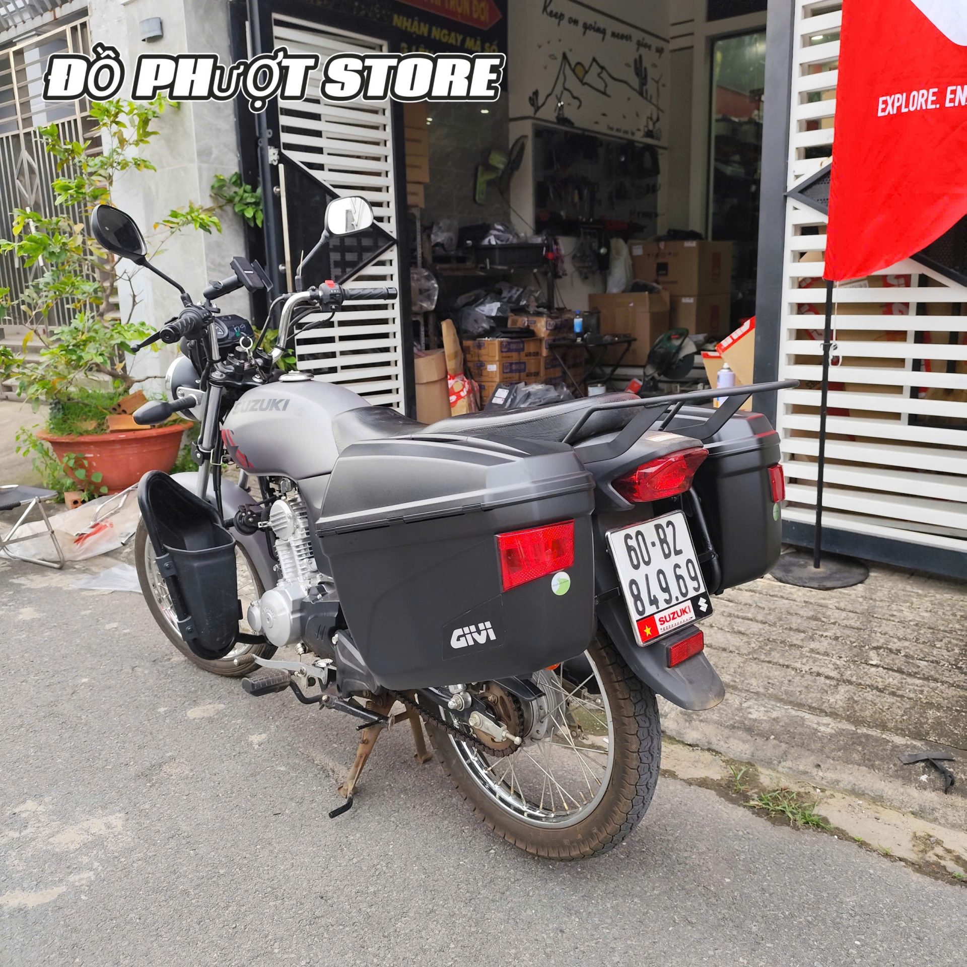 Trọn Bộ Thùng Hông Givi E22N Cho Suzuki GD110 Cùng Baga SBL & MV
