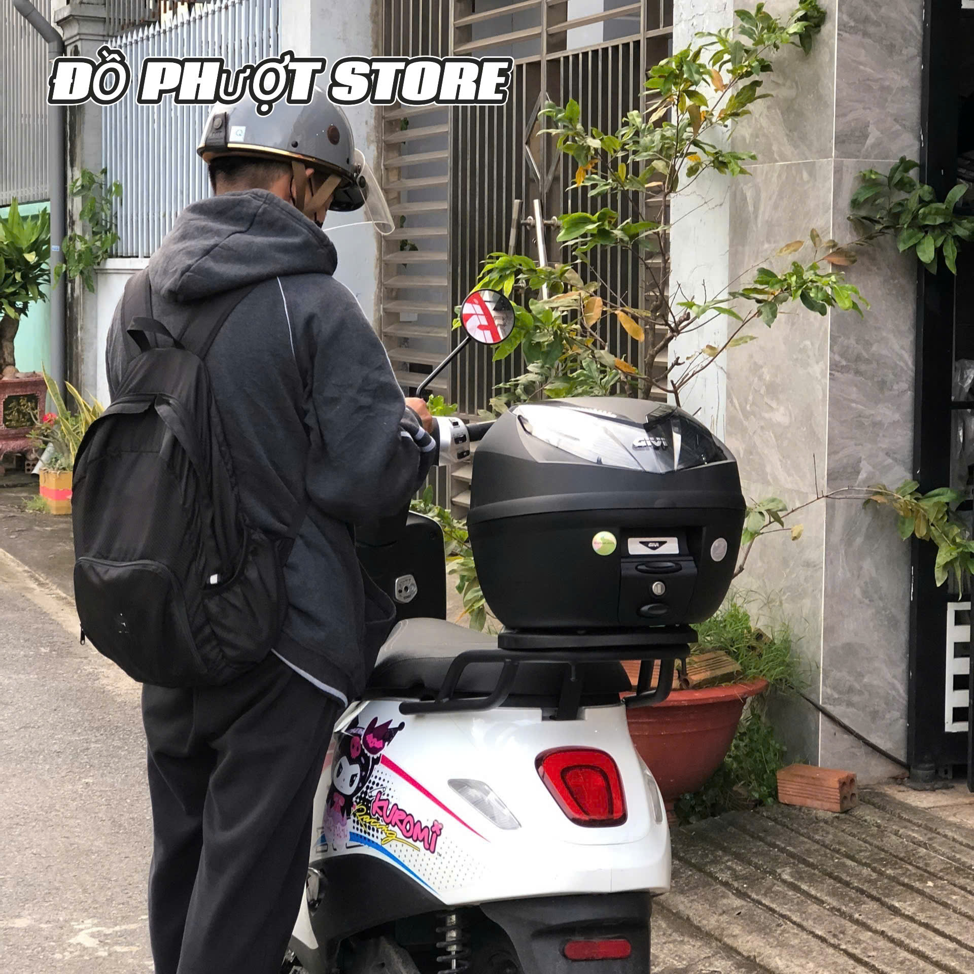 vinfast-evo-grand-baga-m-biker-thung-givi-e250n2m